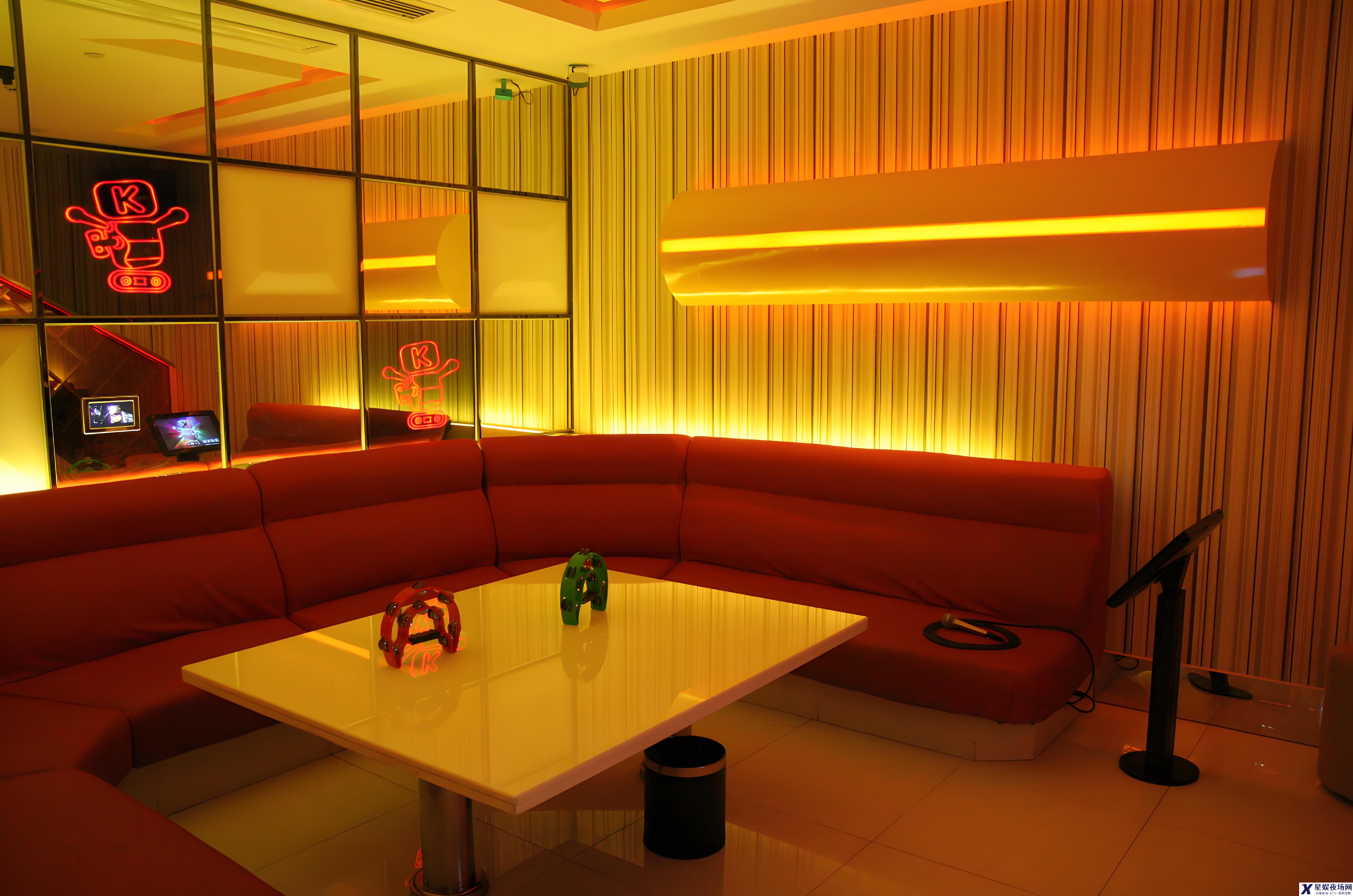 招贤纳士！加入上海夜景璀璨的顶级会所团队