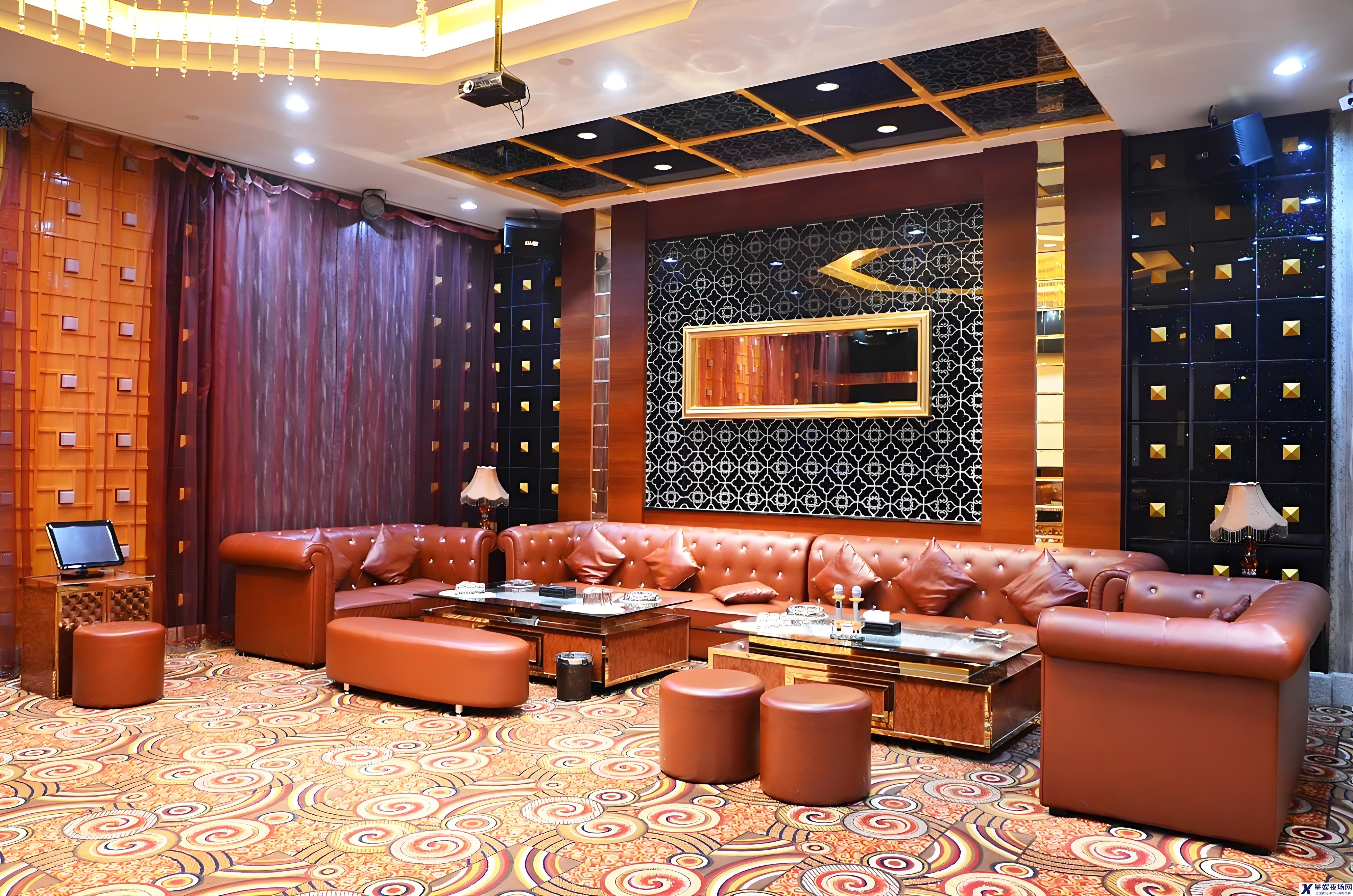 上海夜生活探索：十大热门夜场推荐与指南